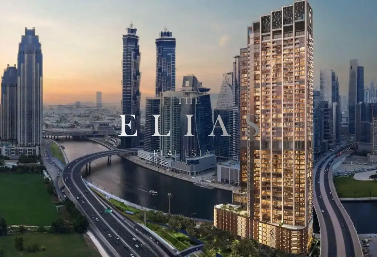 Elegant Apartment with Stunning Dubai Skyline View