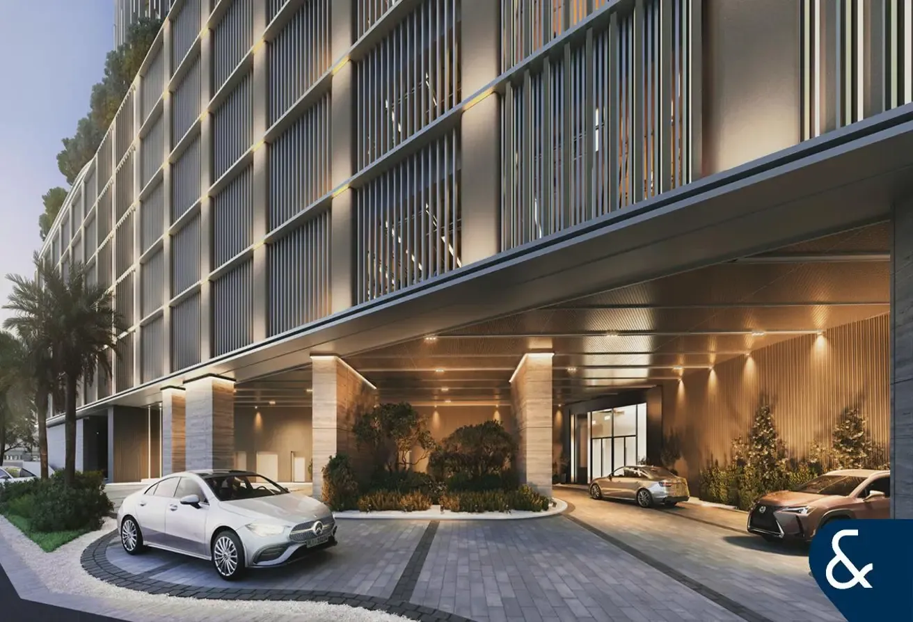Waterfront | Large 1BR | Luxury Finishes