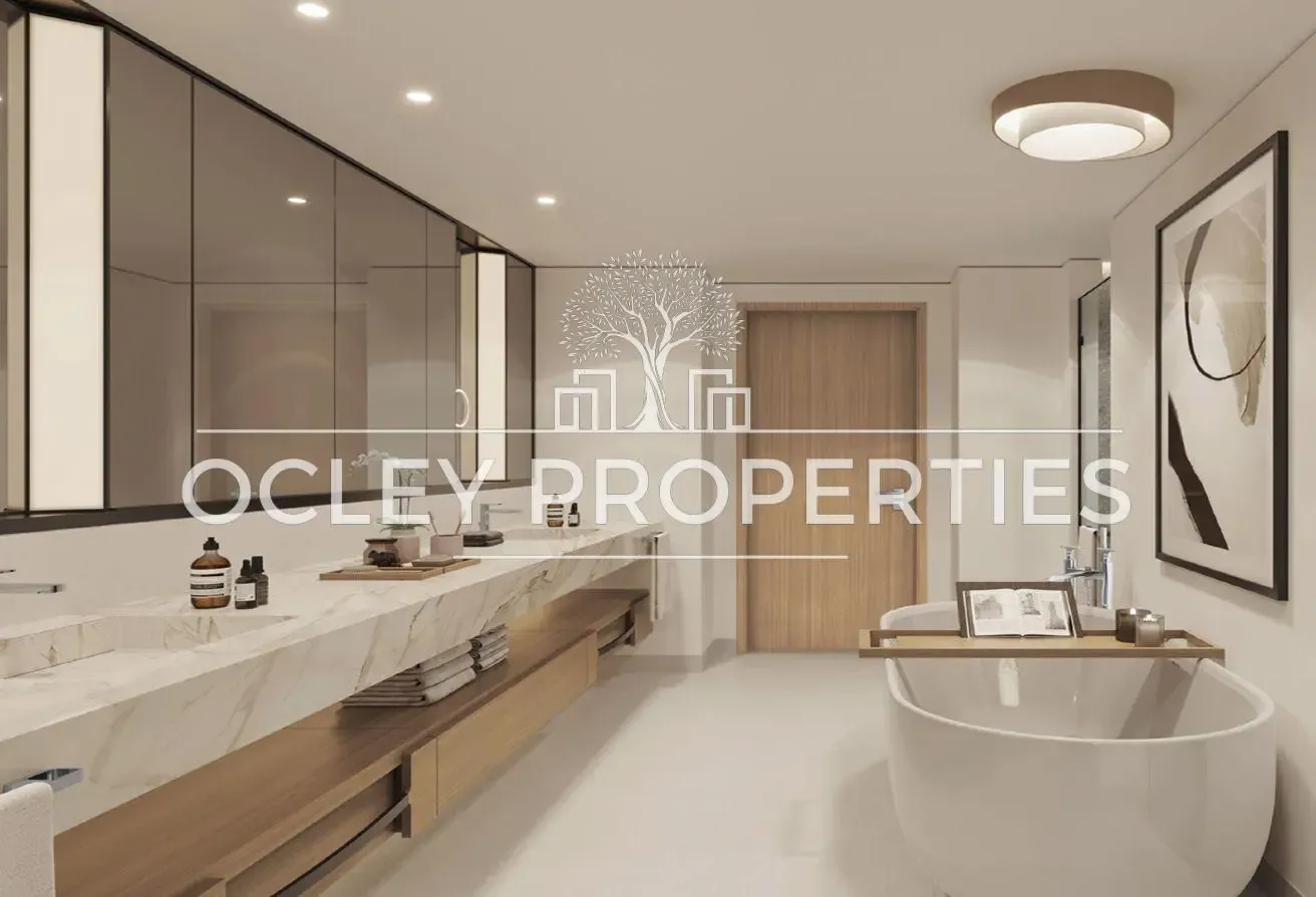 Canal Views | Prime Location | Luxury Living