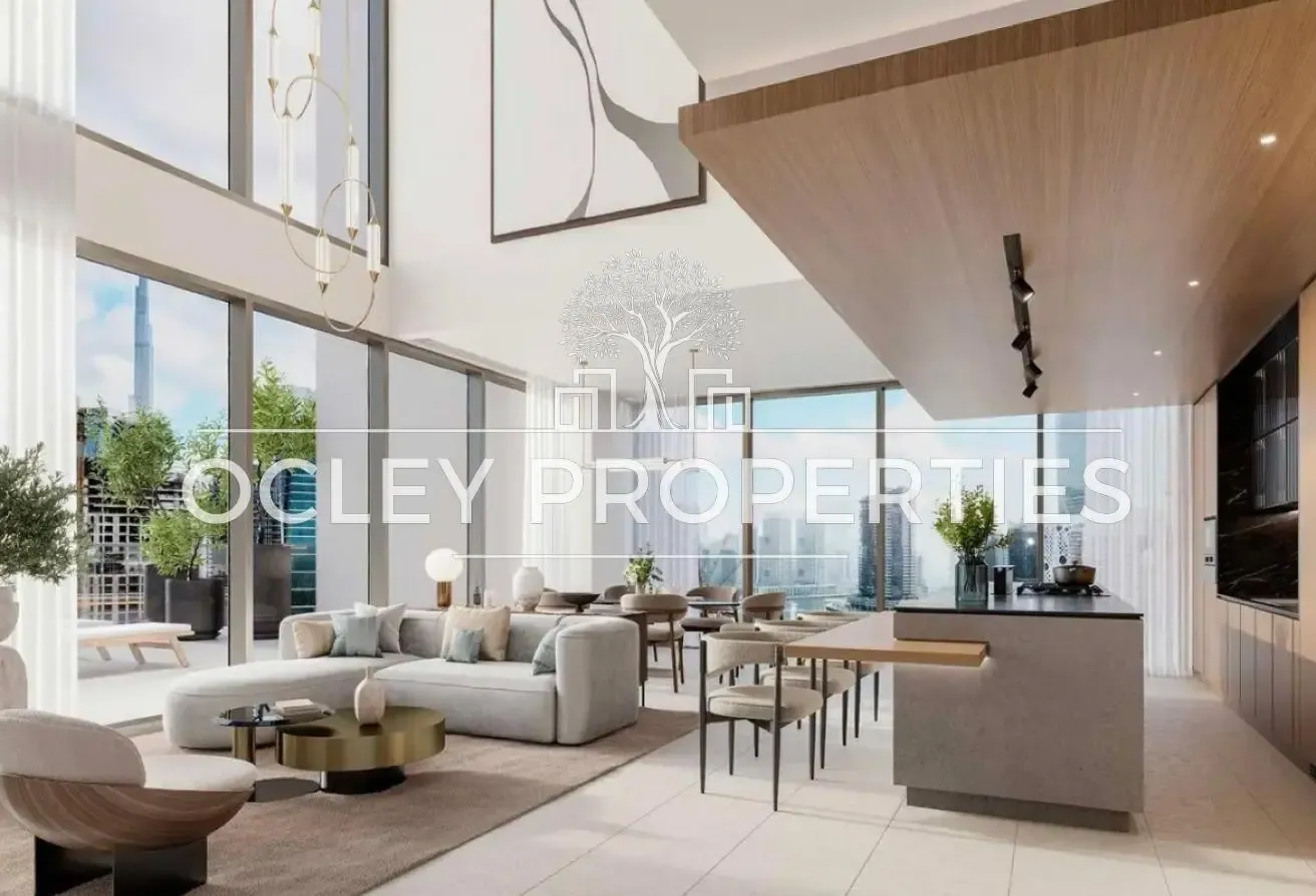 Canal Views | Prime Location | Luxury Living