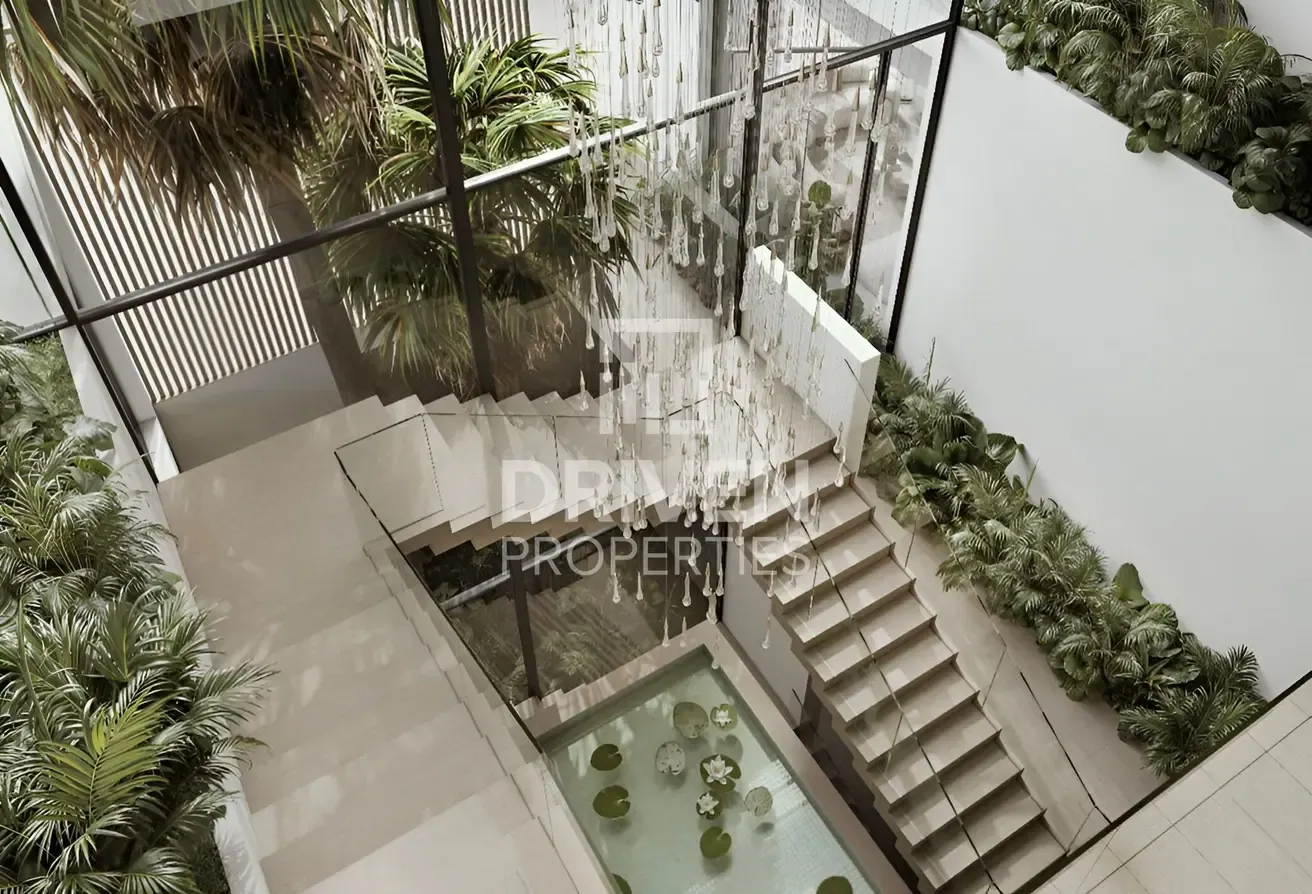 Corner Plot | Modern Elegant Villa | Huge Layout