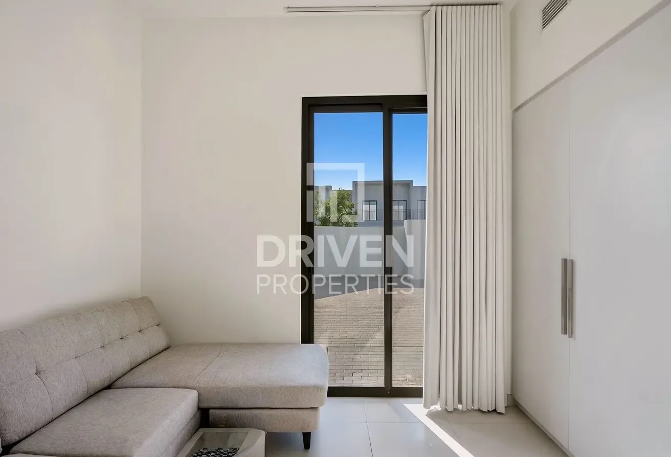 End Unit | Rented | Upgraded | Large Plot