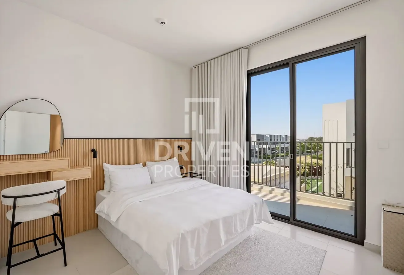 End Unit | Rented | Upgraded | Large Plot