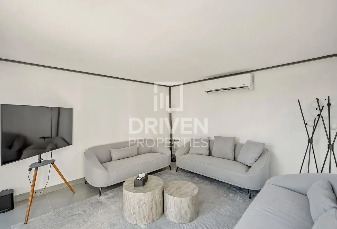 End Unit | Rented | Upgraded | Large Plot