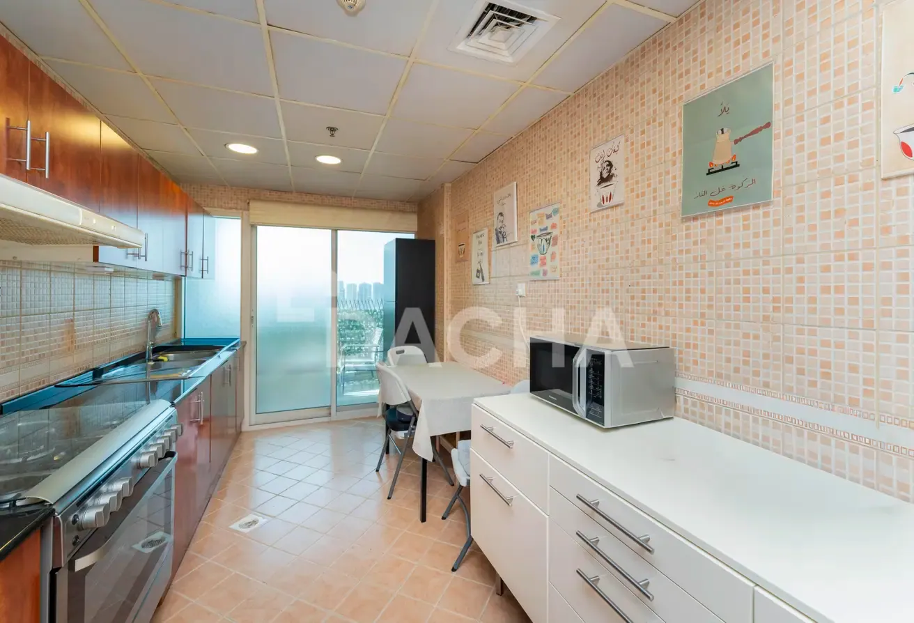 Golf Course! I Corner I High floor I  Vacant Aug