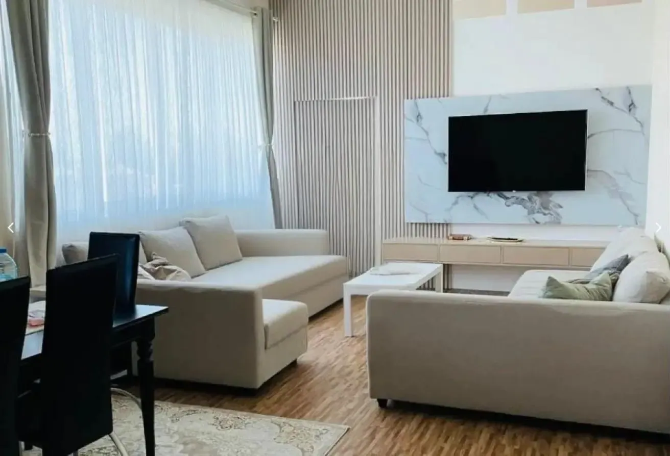 Vastu 2Br Conversion | Corner Unit | Chiller Free