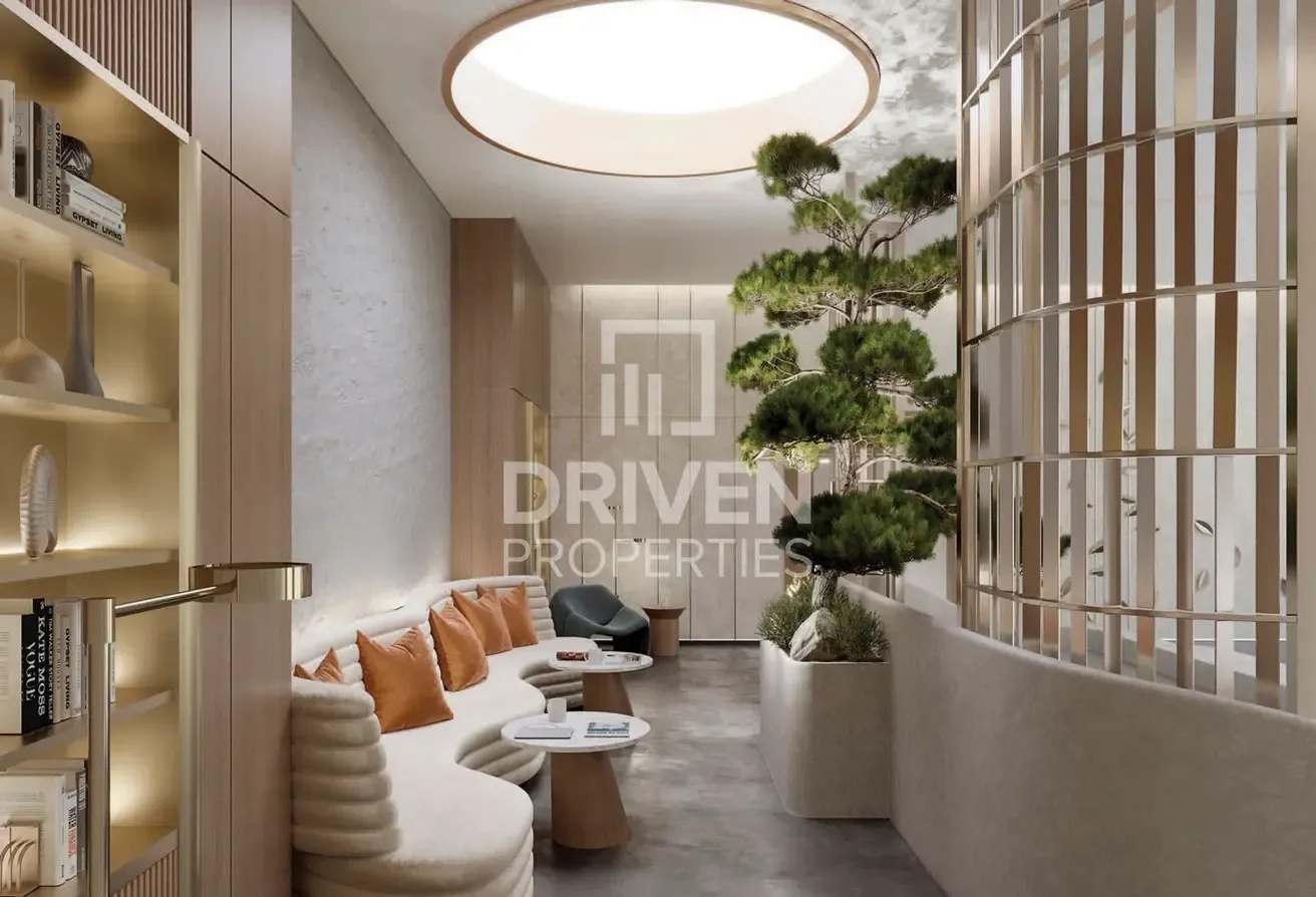 Canal View | High Floor | Prime location