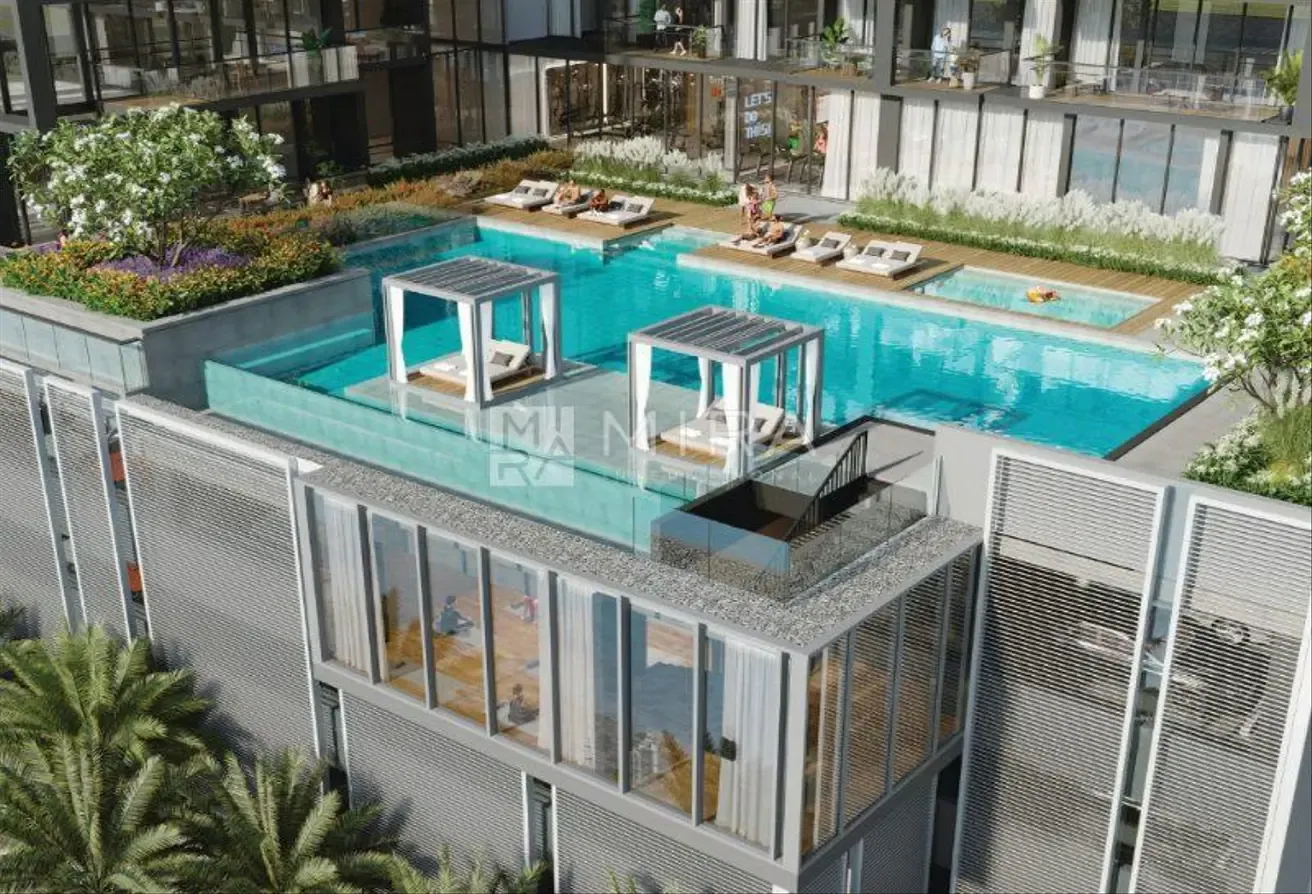 High Floor I Canal View I Plus Maid