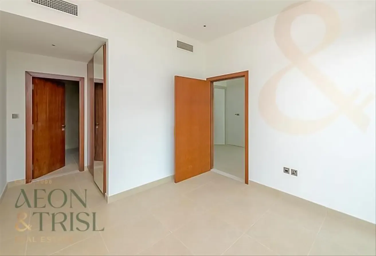Community Expert | Multi Options | Exclusive 1 BED