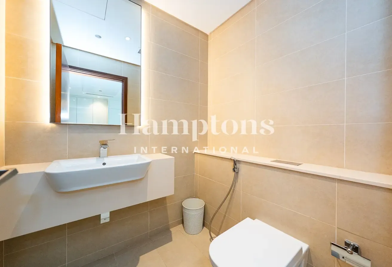 1BR Nicely Furnished | Vacant | Mid Floor
