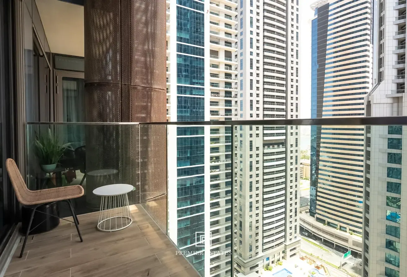 Spacious Fully Furnished 1BR | Available 01.09.