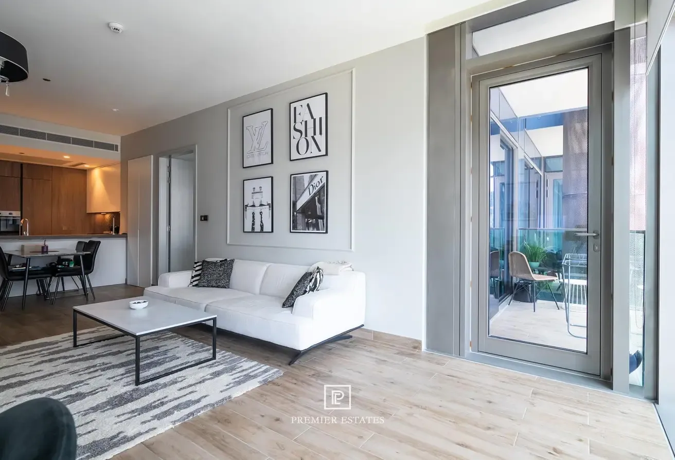Spacious Fully Furnished 1BR | Available 01.09.