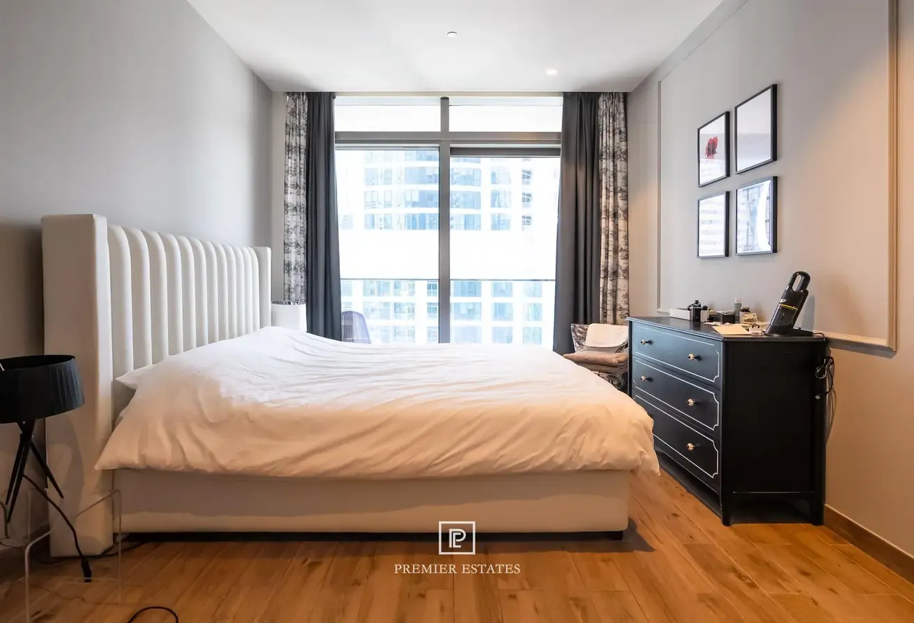 Spacious Fully Furnished 1BR | Available 01.09.