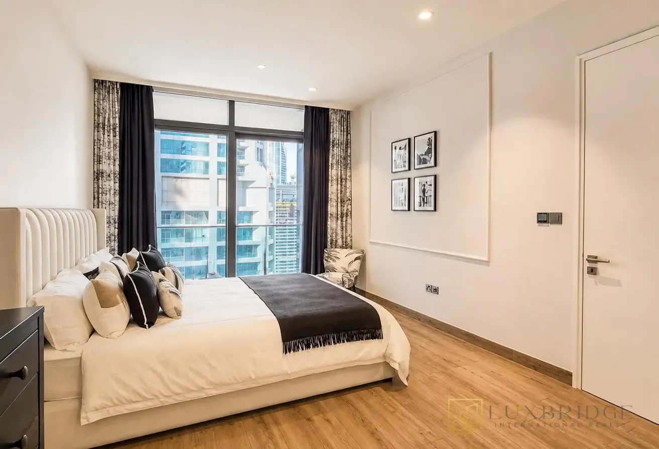 Skyline Views | Luxury Upgraded | Vacant September