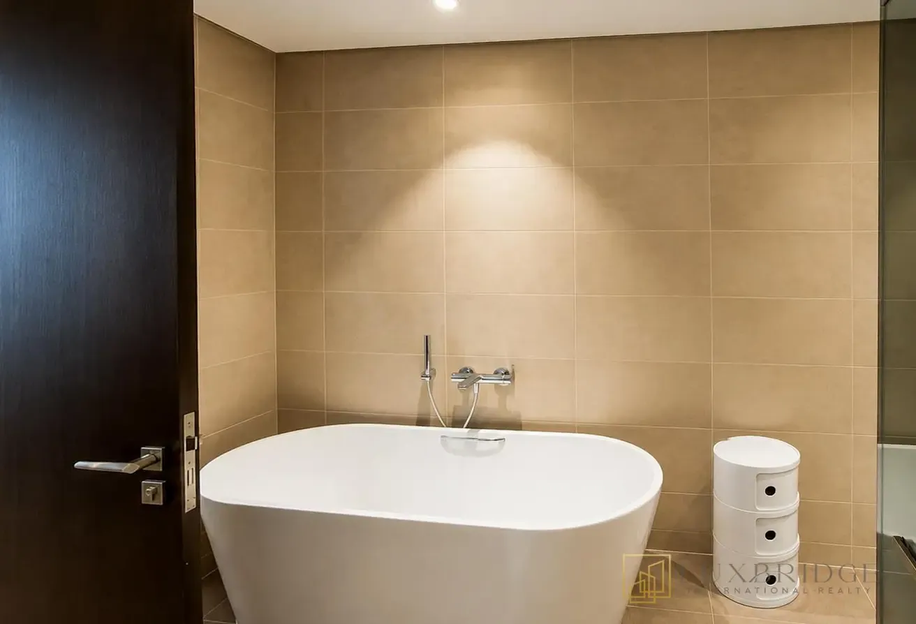 Skyline Views | Luxury Upgraded | Vacant September