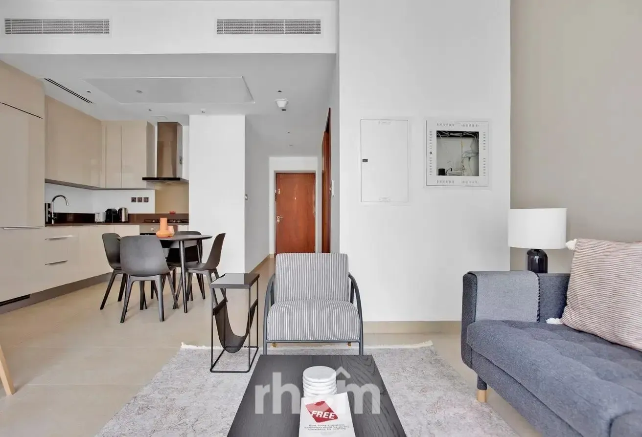 Exclusive | Vacant | Furnished
