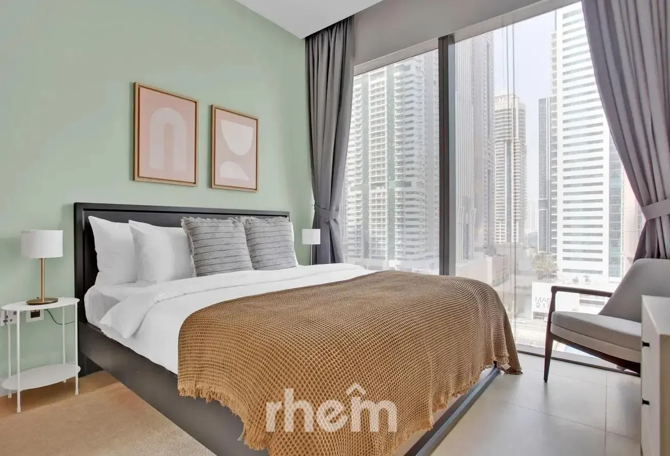 Exclusive | Vacant | Furnished