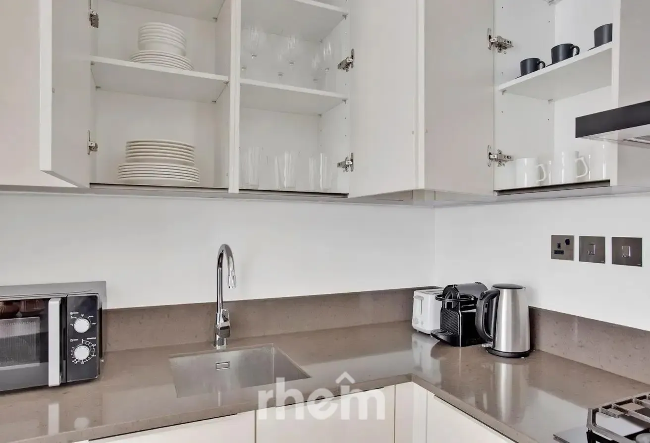 Exclusive | Vacant | Furnished