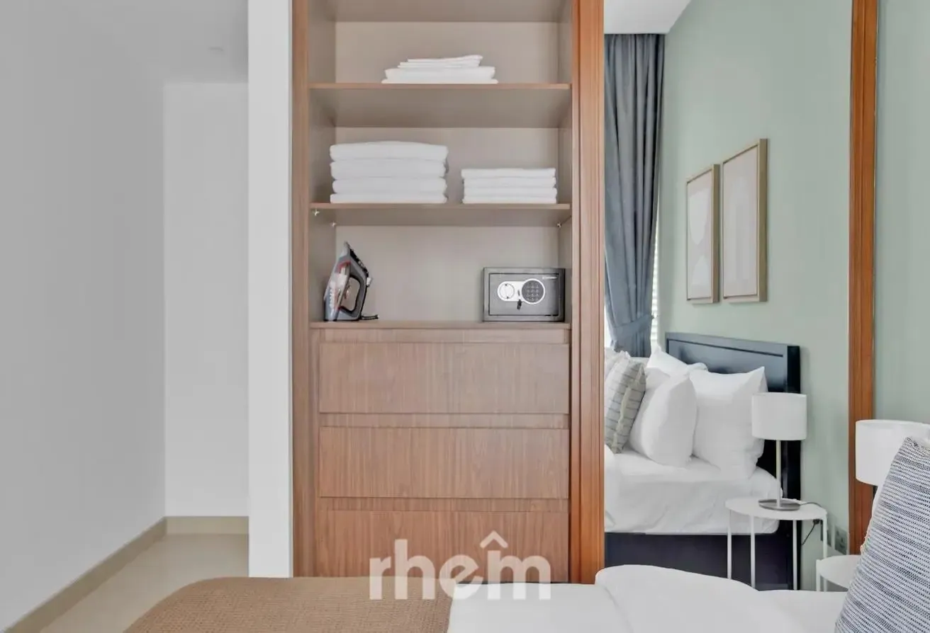Exclusive | Vacant | Furnished