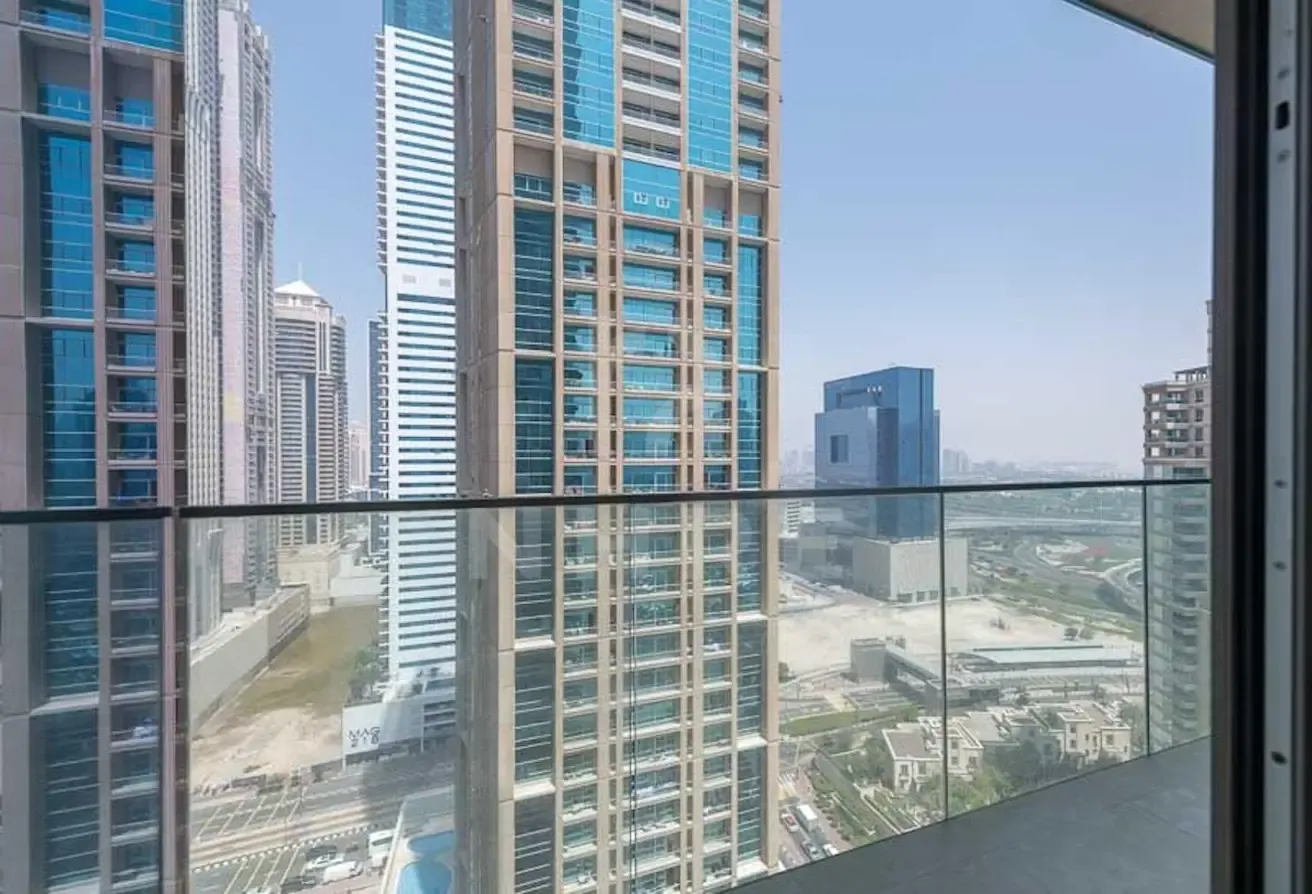 Furnished | Vacant Now | Golf and Community View