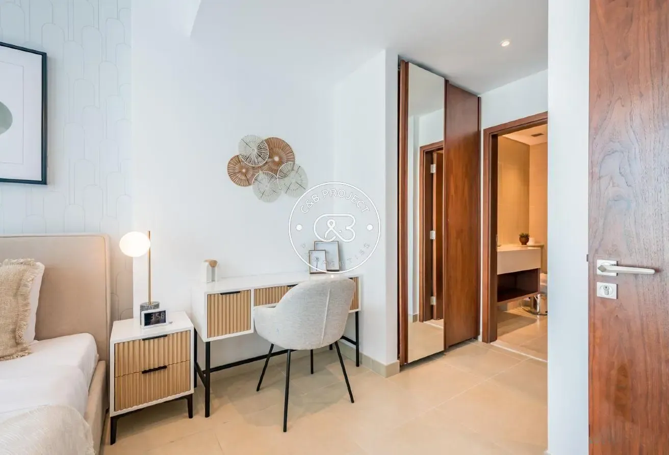 Elegant 1BR | Fully Furnished | City View
