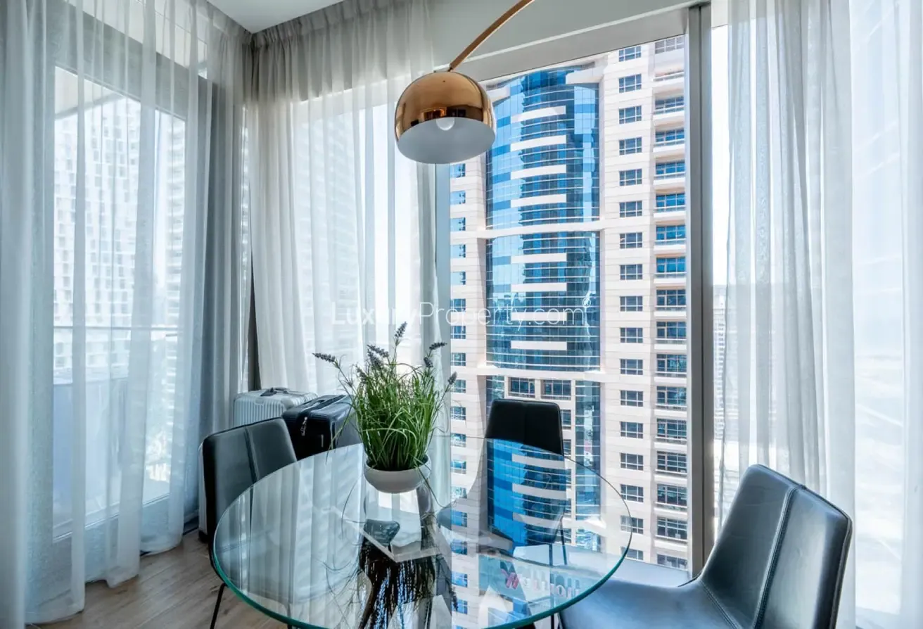Premium | Designer Interiors | Vacant 1st of Sept
