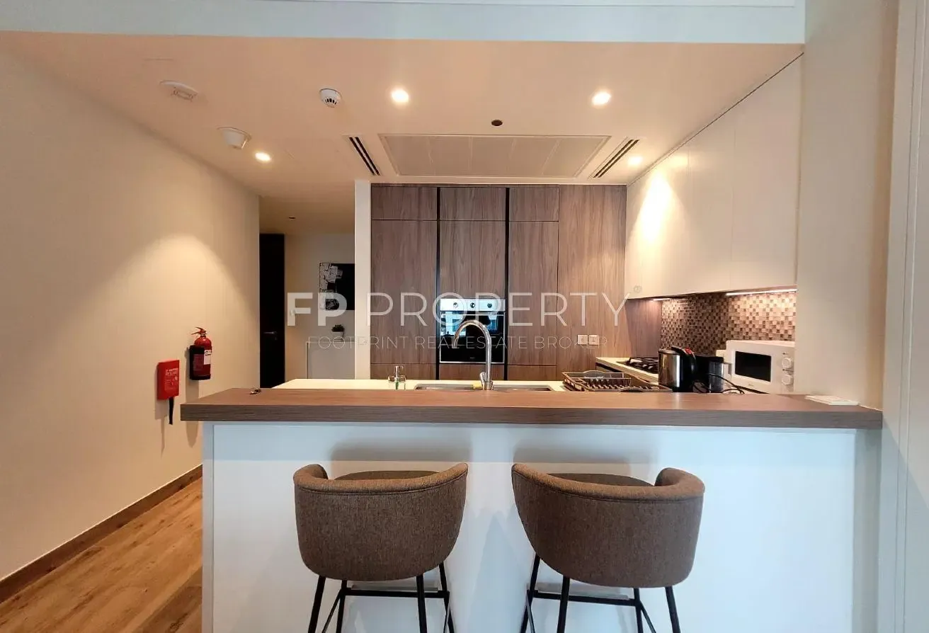Luxury Apartment | Prime Location | Community View