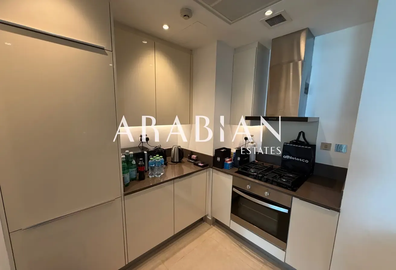 Elegant 1BR | Marina Views | Fully Furnished
