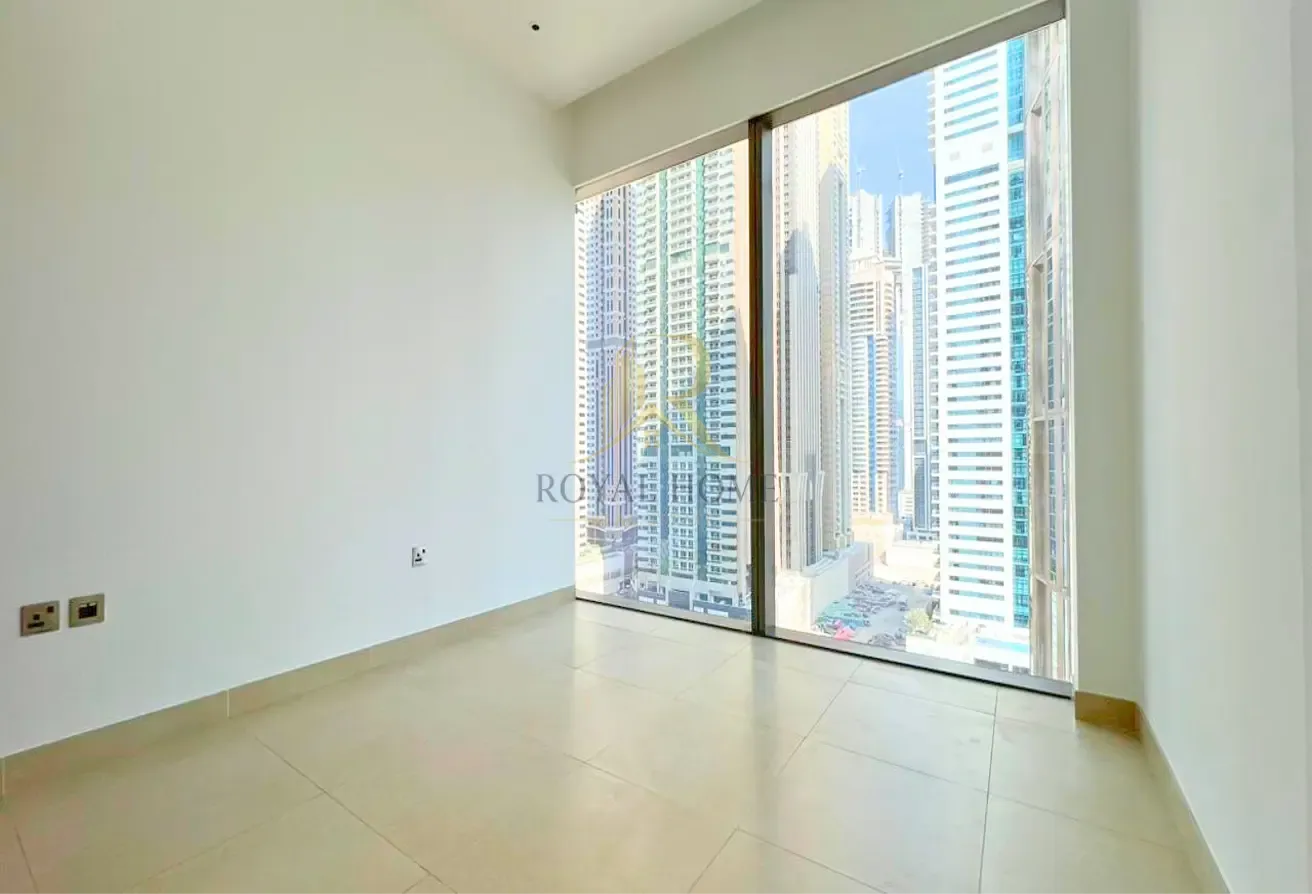 Contemporary Elegance | Exclusive Amenities