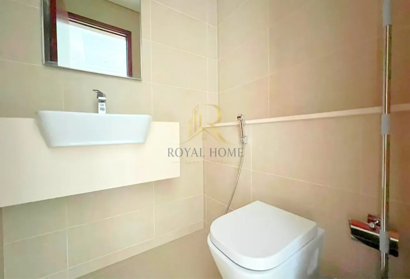 Contemporary Elegance | Exclusive Amenities