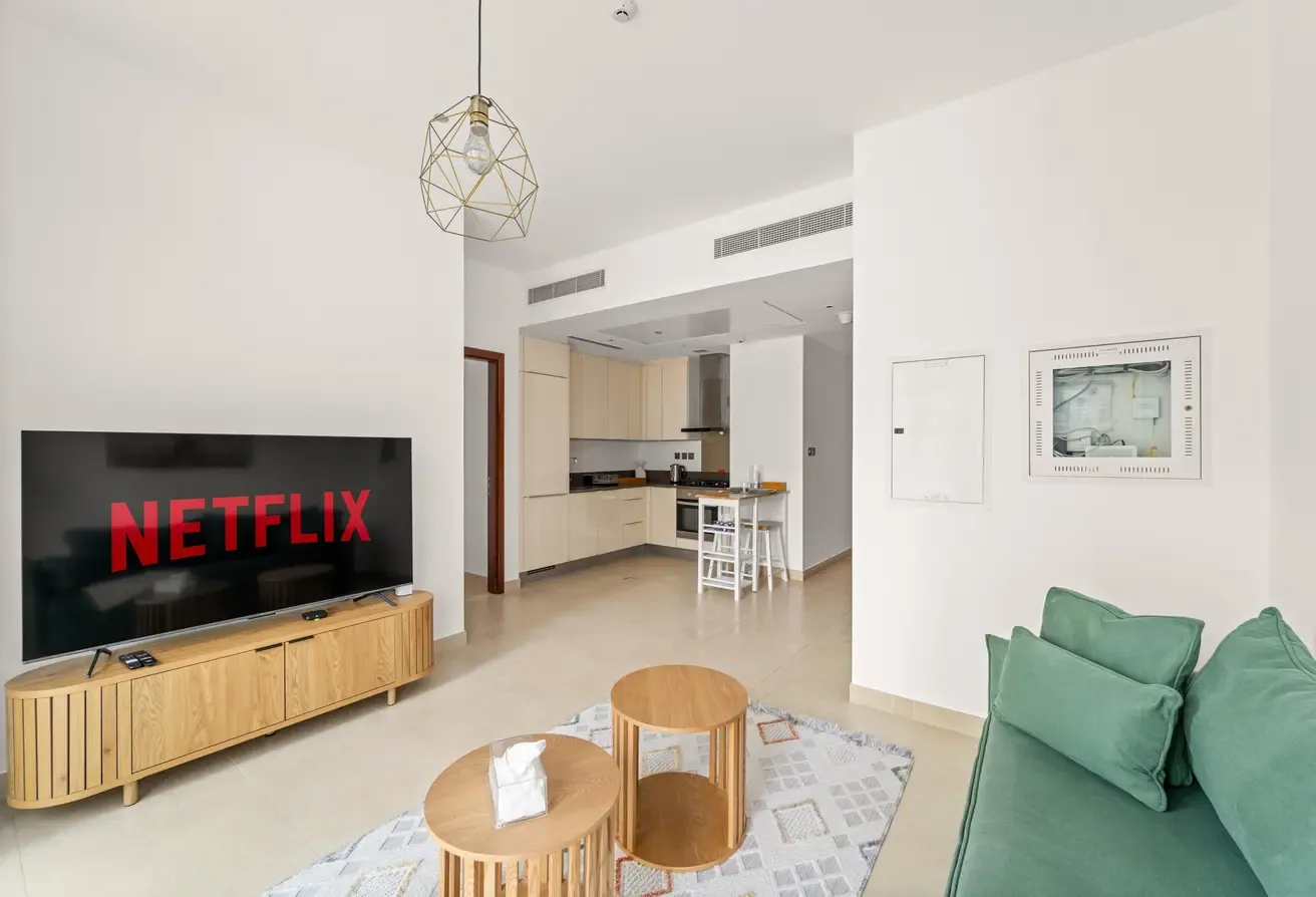 SUMMER DEAL | ALL BILLS INCLUDED I SKYLINE VIEWS