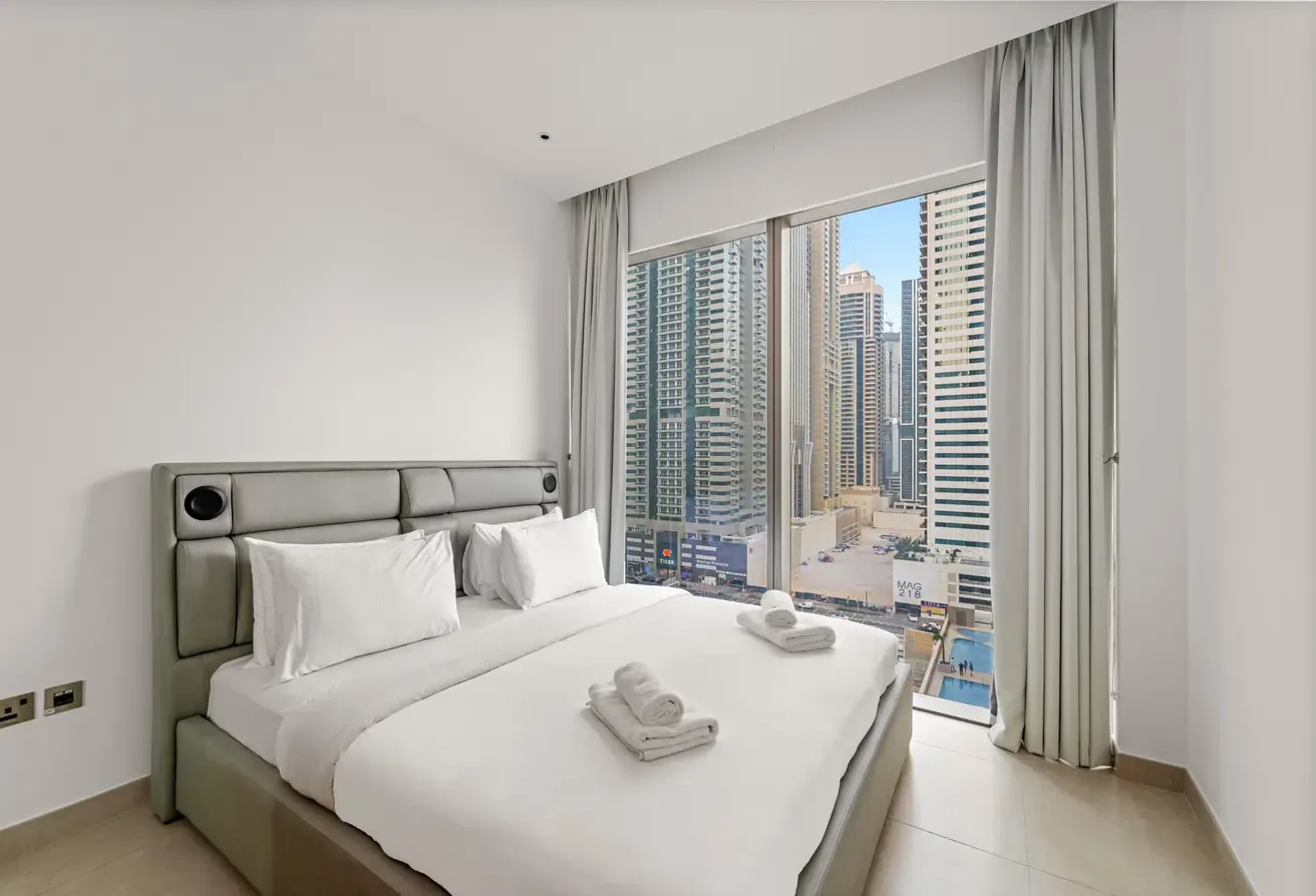 SUMMER DEAL | ALL BILLS INCLUDED I SKYLINE VIEWS