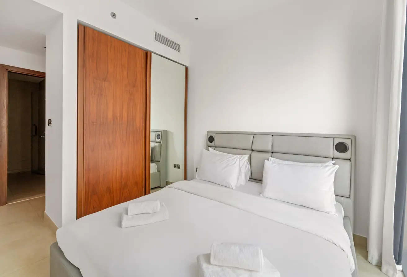 SUMMER DEAL | ALL BILLS INCLUDED I SKYLINE VIEWS