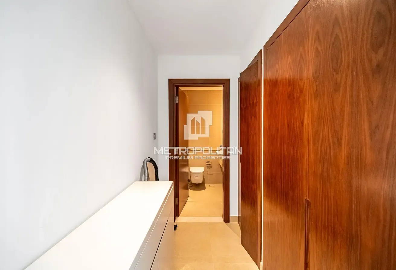 Luxurious | Fully Furnished | Iconic Marina View