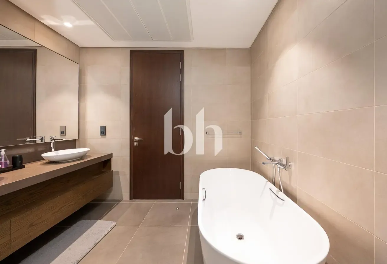 Vacant | Fully Furnished | Marina View