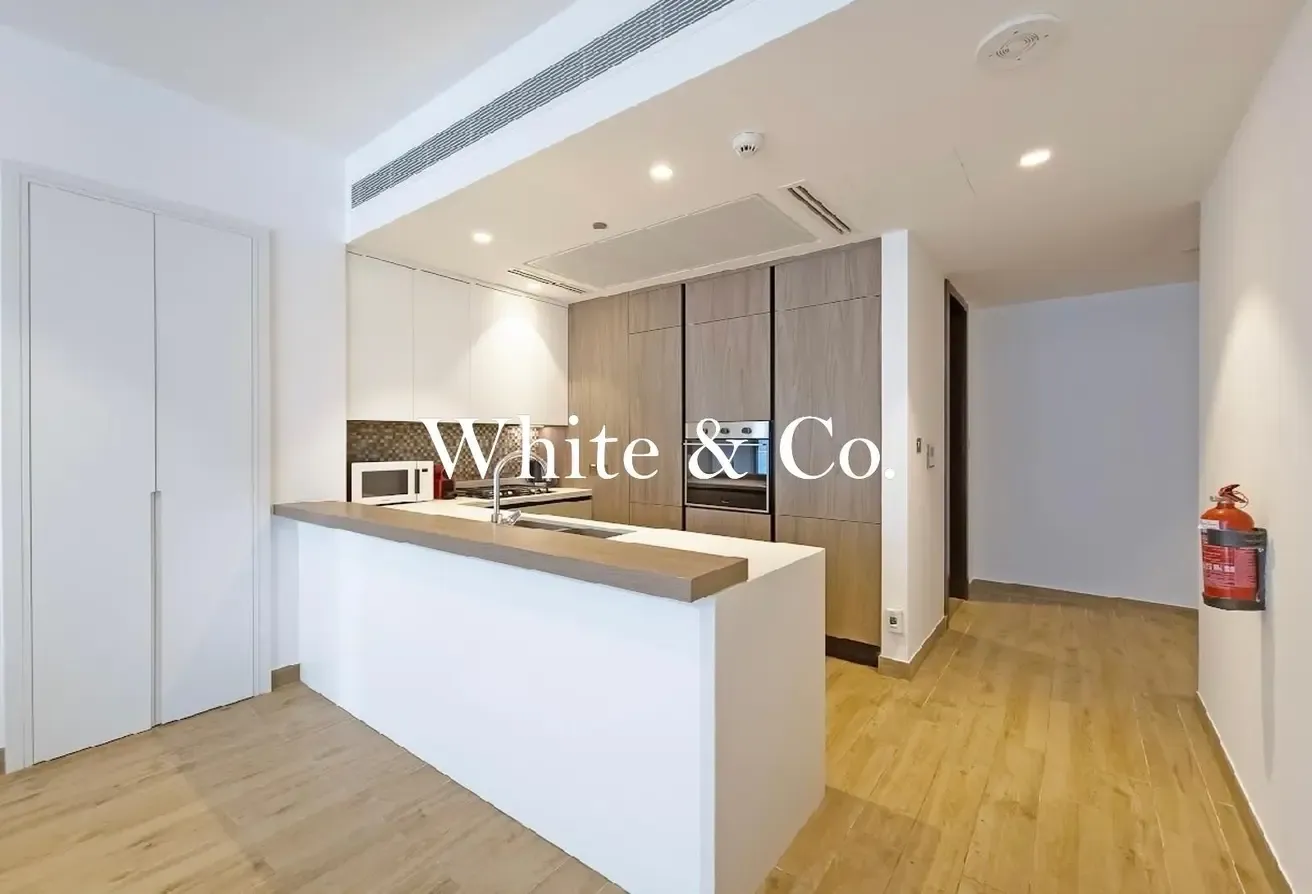 Fully Upgraded | Vacant | Fully Furnished