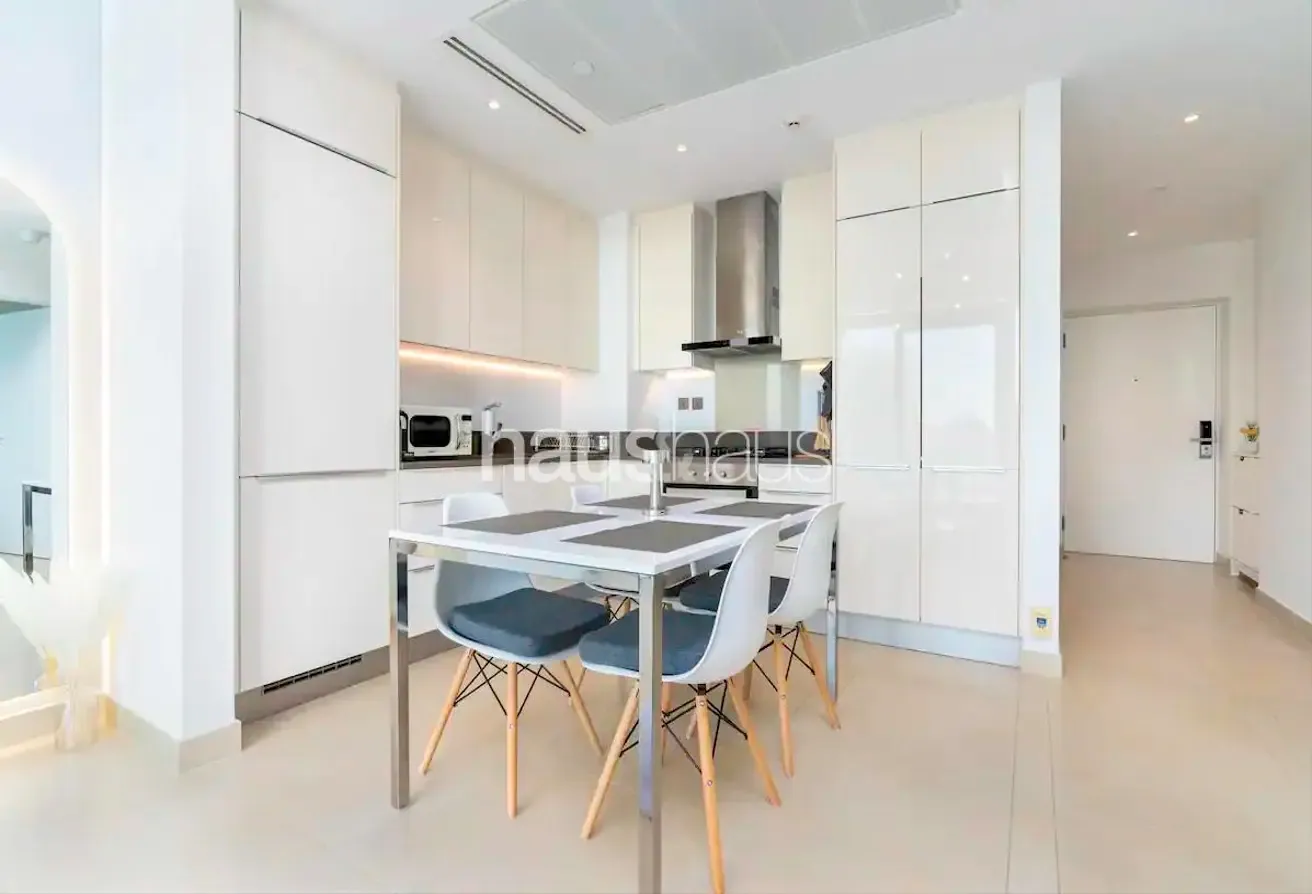 Stunning Views | High Floor | Luxury 1 Bed