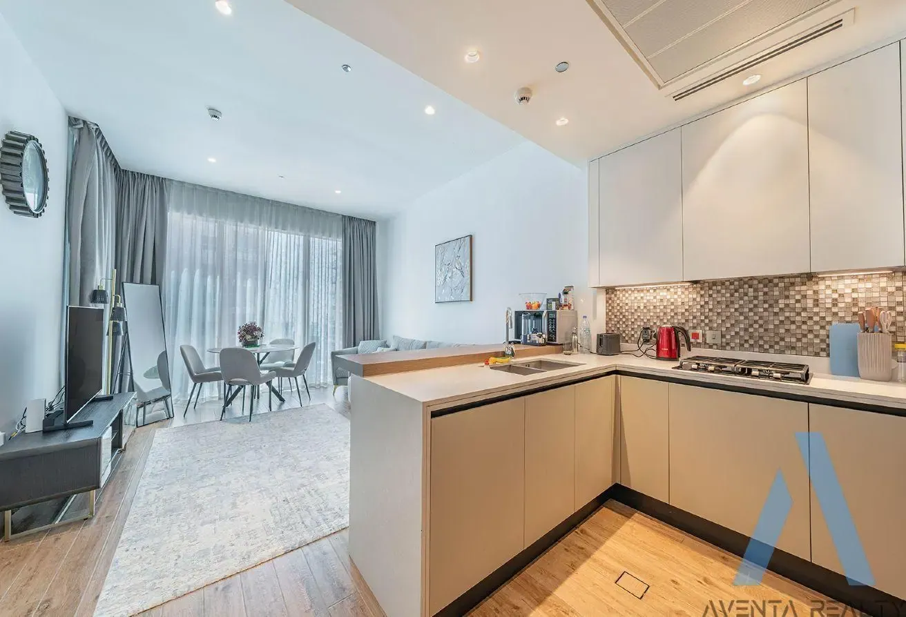Fully Furnished | Mariott Facing |Practical Layout