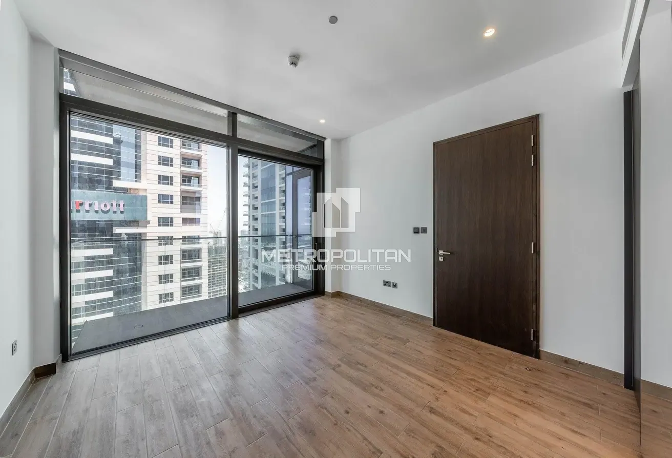 Elite Branded Living |Marina View |Generous Space