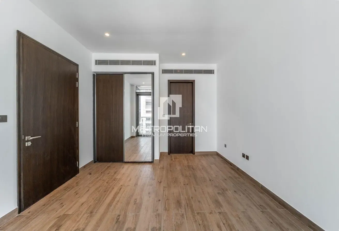 Elite Branded Living |Marina View |Generous Space