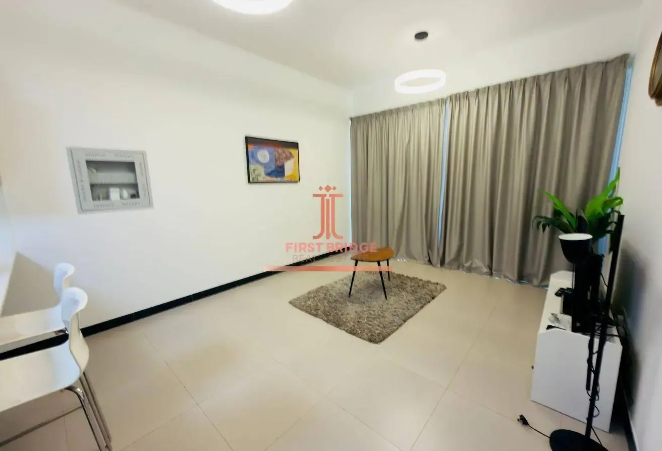 Furnished| Vacant| Community Living