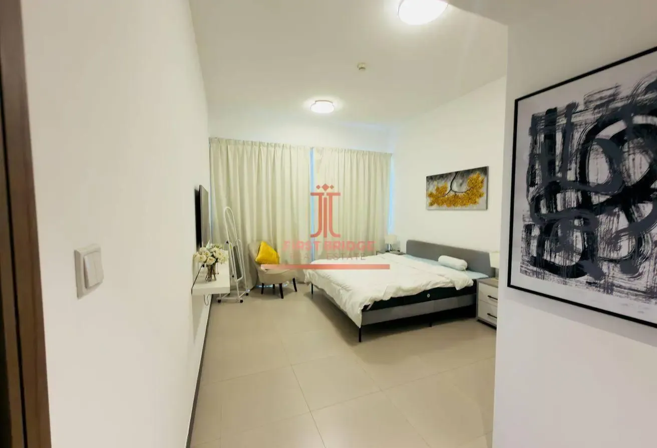 Furnished| Vacant| Community Living