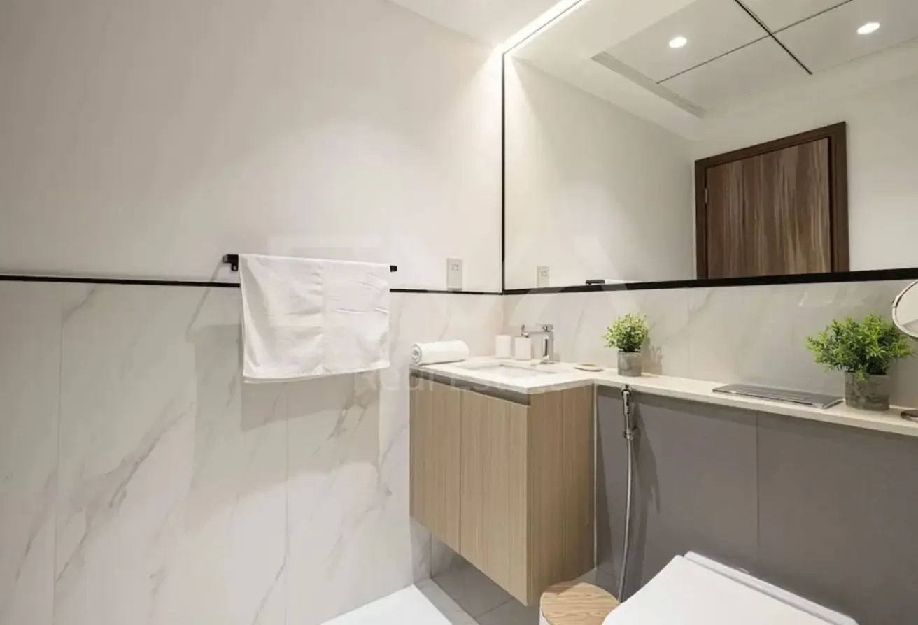 FULLY FURNISHED | PRIME LOCATION | POOL VIEW