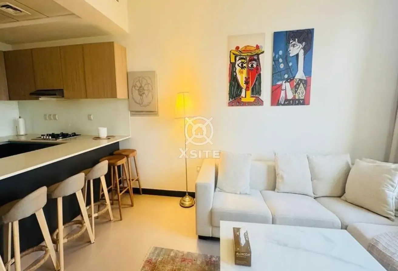 Classy Unit | Fully Furnished|Park View