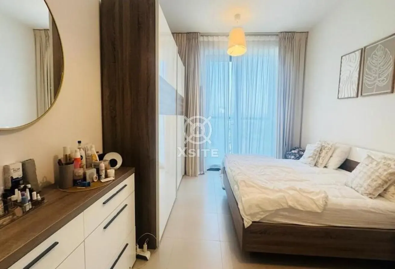 Classy Unit | Fully Furnished|Park View