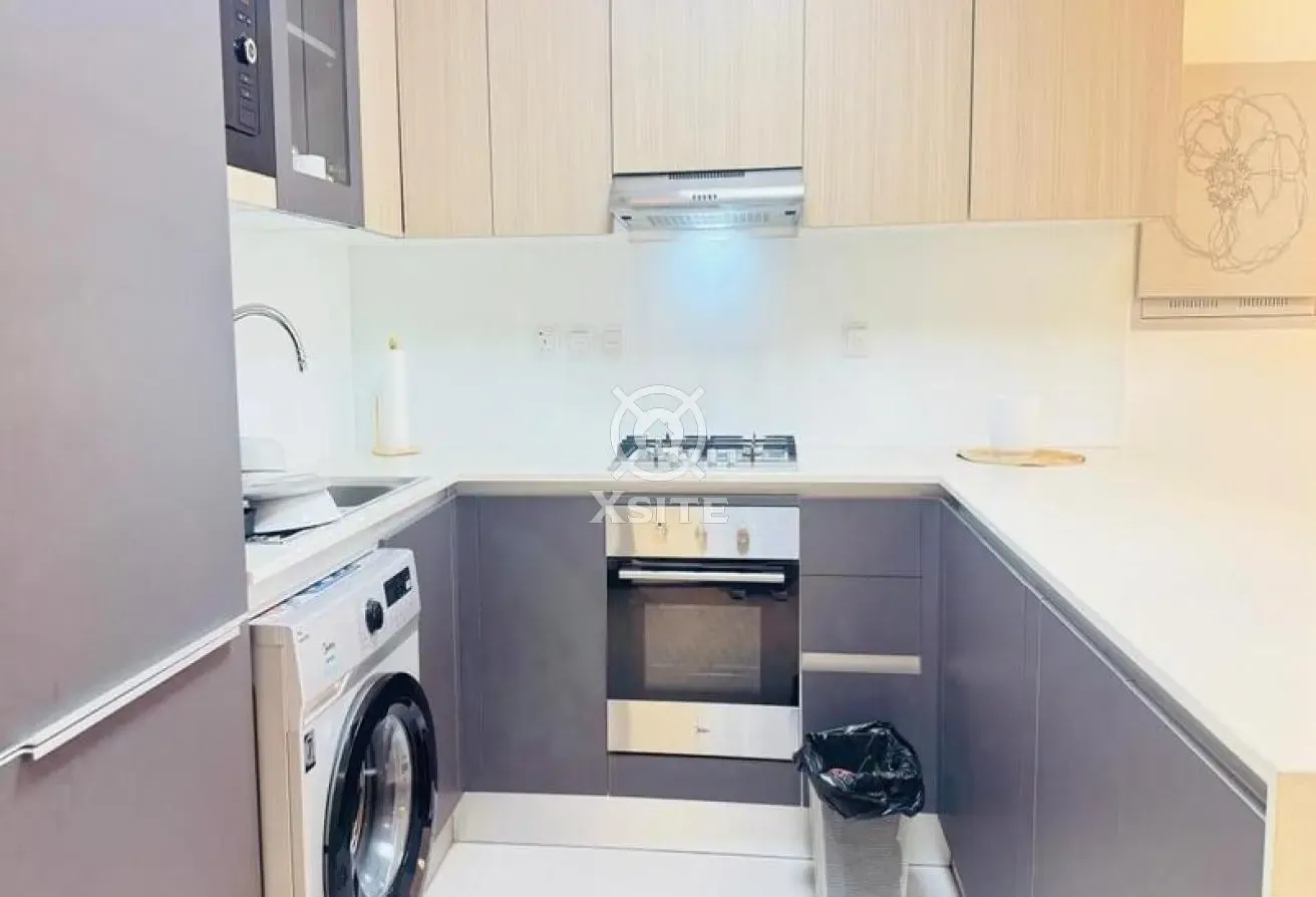 Classy Unit | Fully Furnished|Park View