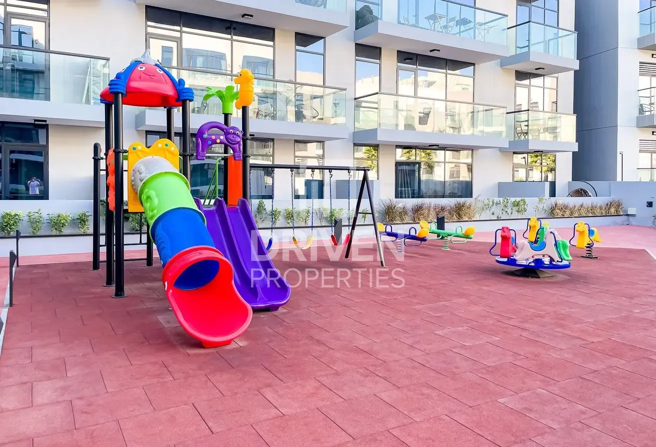 Huge Terrace | Investor Deal | Tranquil Community