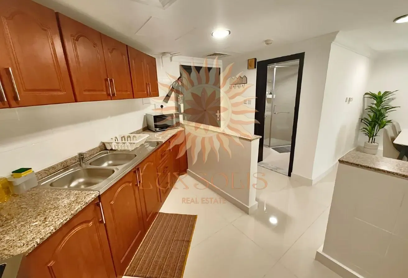 LOW-RISE BUILDING | FURNISHED | QUIET AREA