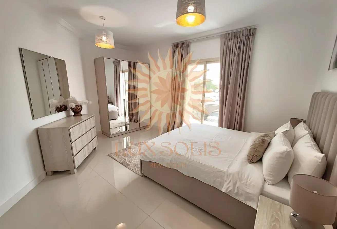 LOW-RISE BUILDING | FURNISHED | QUIET AREA