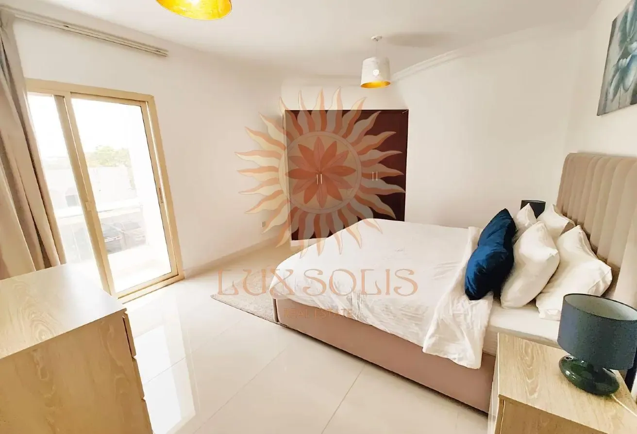LOW-RISE BUILDING | FURNISHED | QUIET AREA